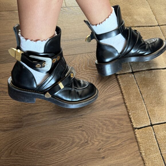 BALENCIAGA Ceinture Leather Buckled Boots - Picture 12 of 12
